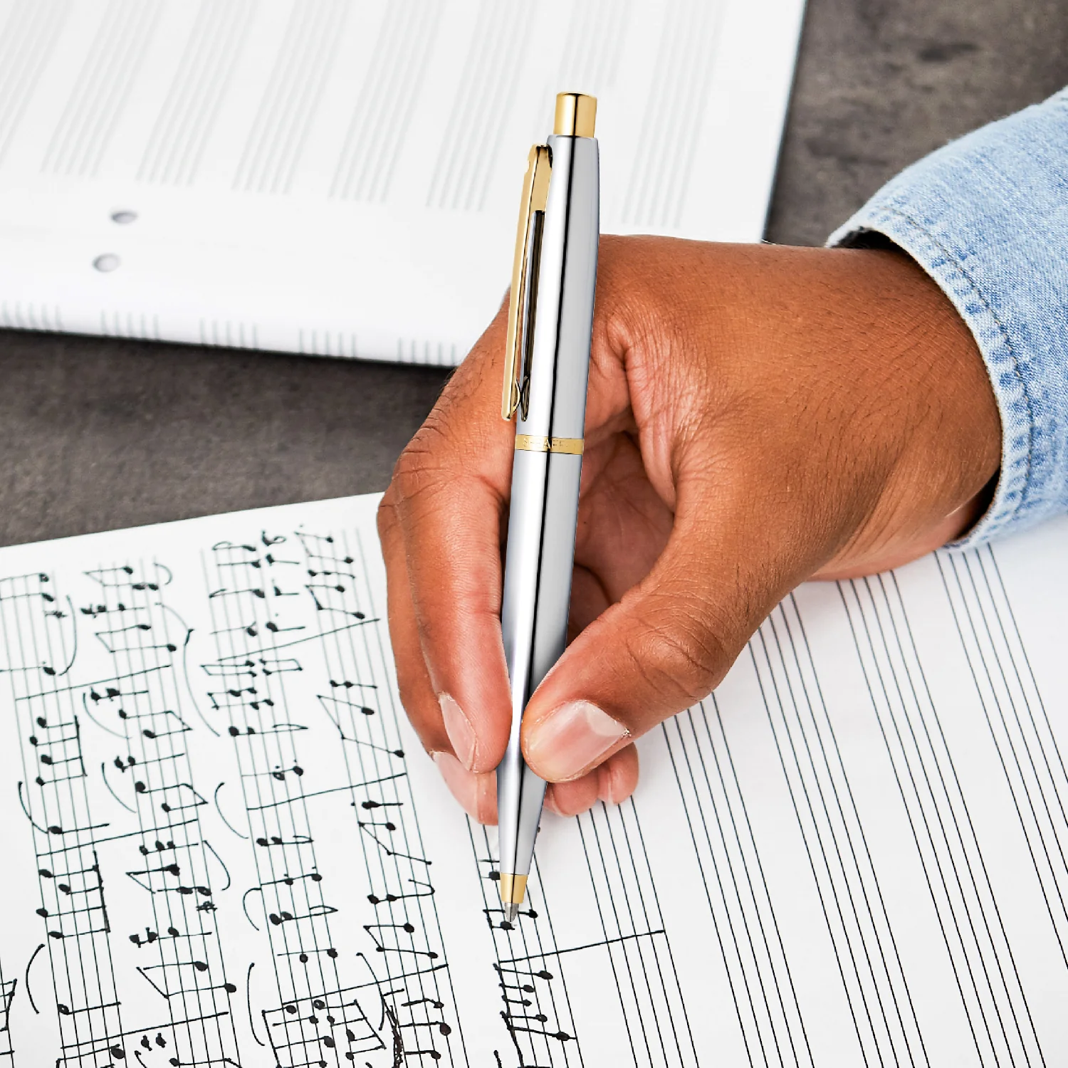 Sheaffer® VFM Polished Chrome with Gold Trims Ballpoint Pen - Image 4